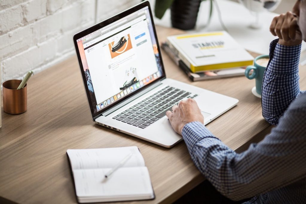 laptop-notebook-book-adult-pexels-burst-374016