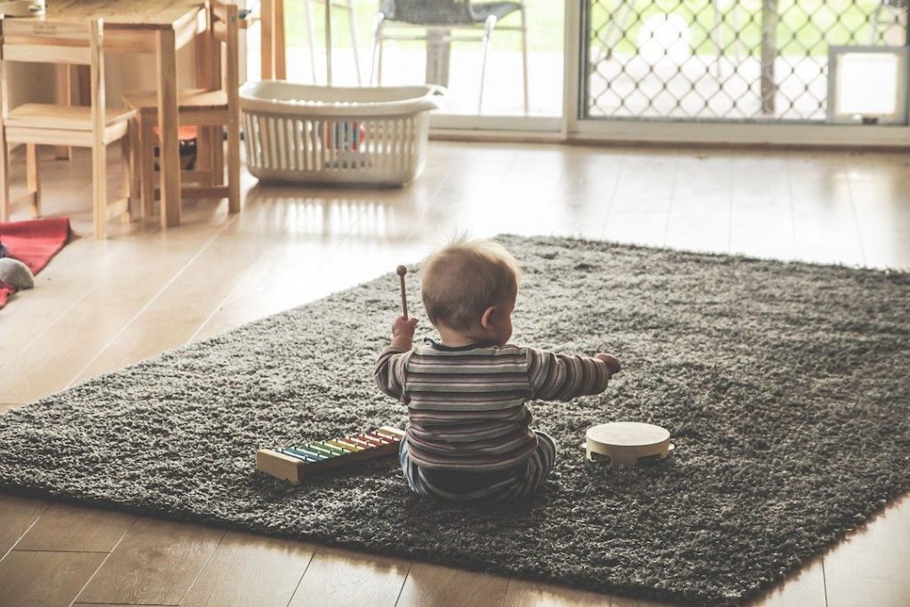 baby-music-818459_1280