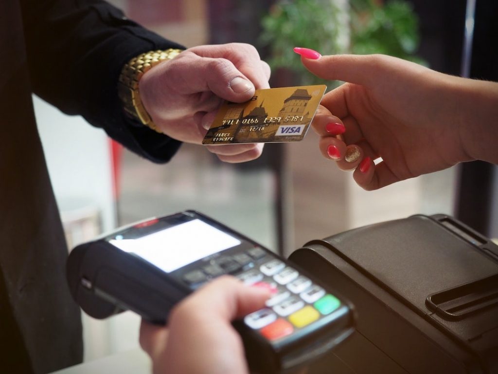 credit-card-pexels-energepiccom-2988232