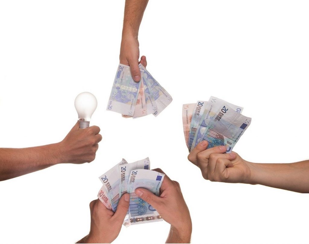 crowdfunding-3347415_1280