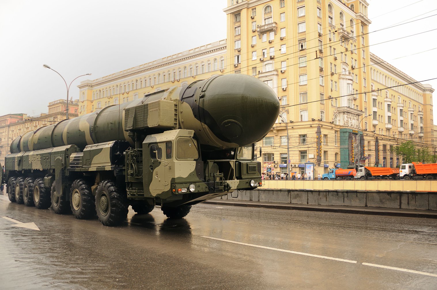 Ballistic nuclear rockets rehearse a military parade through Moscow, 2009 | Ivanov Arkady / Alamy Stock Photo