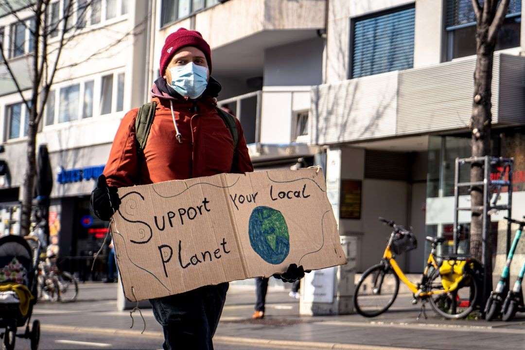 support-planet-mika-baumeister-u29d3Qwbz58-unsplash