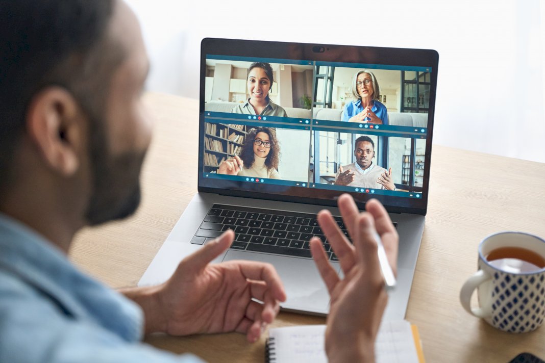 videoconferencing-work-video-call