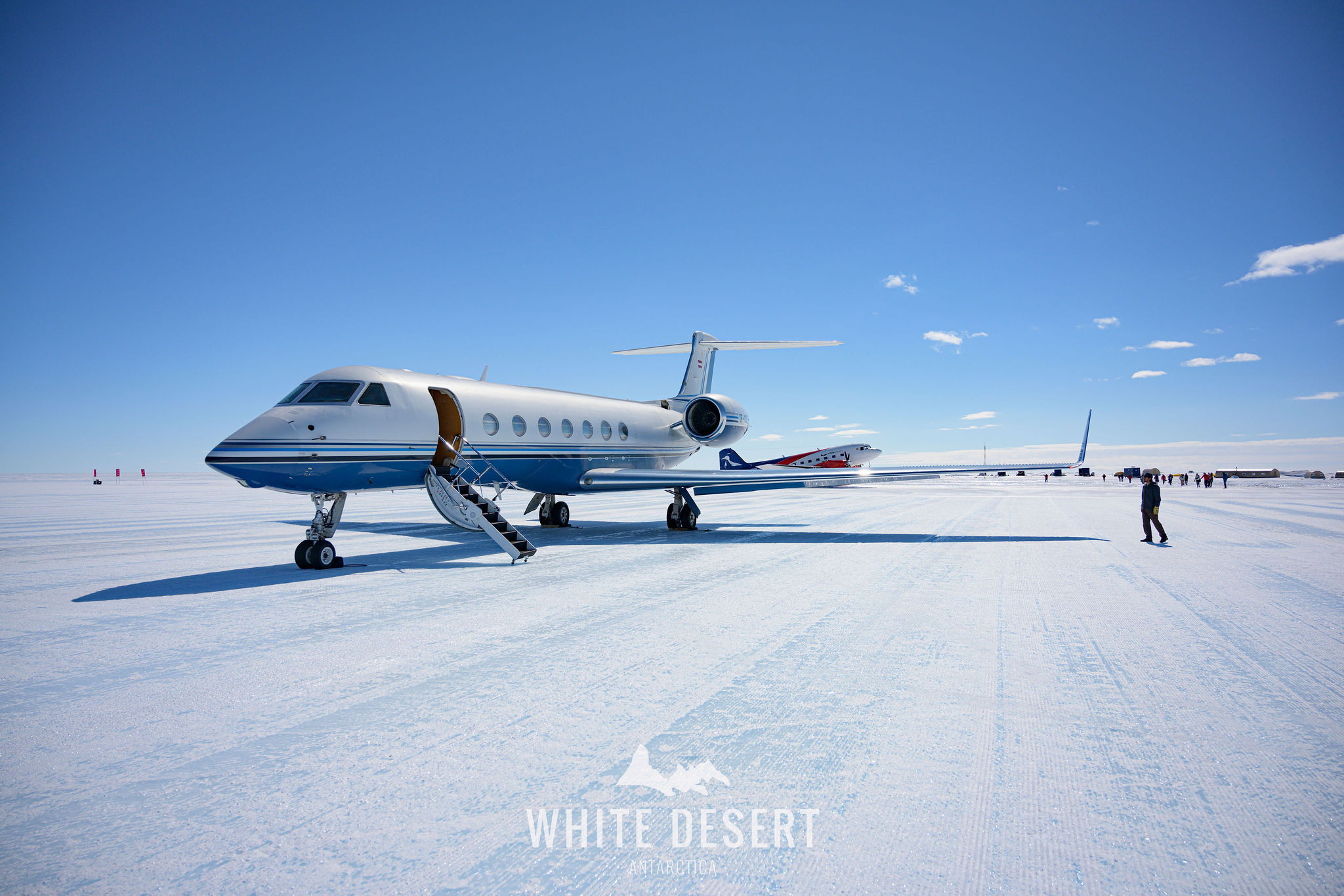 echo-jet-©WhiteDesertAntarctica00040