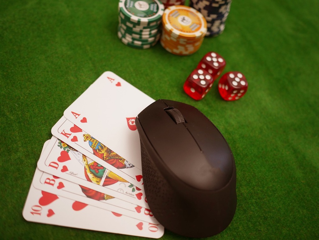 online-poker-g8501e305e_1280